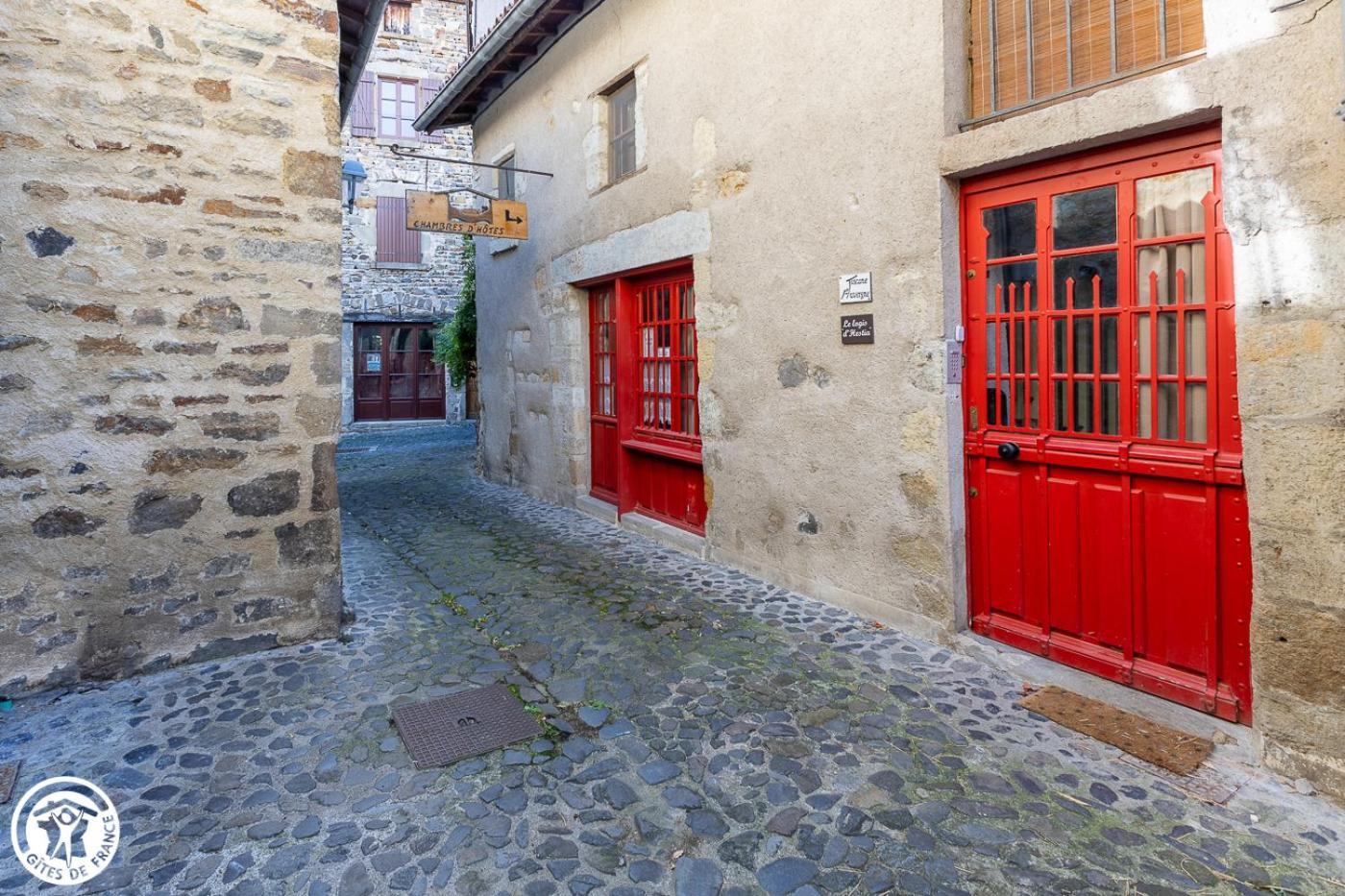 Le Logis D'Hestia Appartement Billom Buitenkant foto