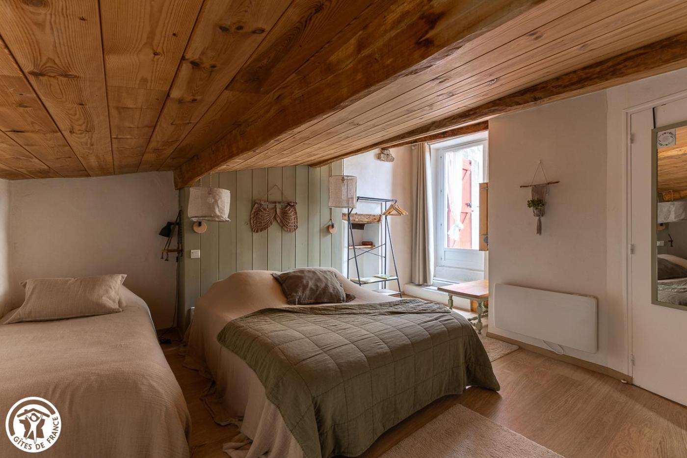 Le Logis D'Hestia Appartement Billom Kamer foto