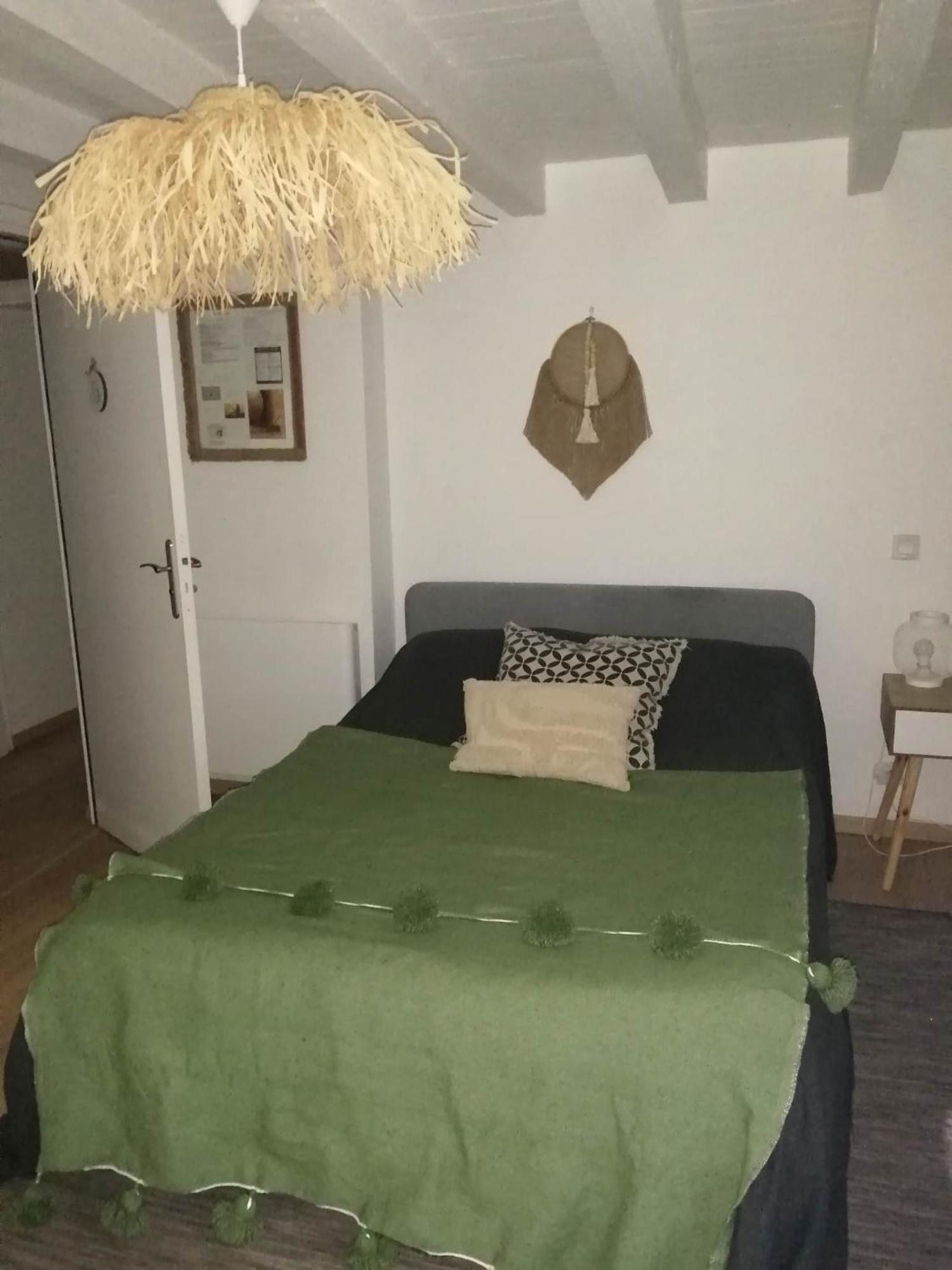 Le Logis D'Hestia Appartement Billom Kamer foto